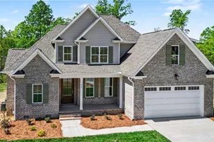 7609 Sir William Dr, Kernersville, NC 27284 - Photo 5