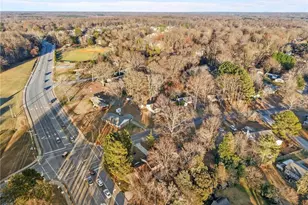 3107 Beaconwood Dr, Greensboro, NC 27455 - Photo 35