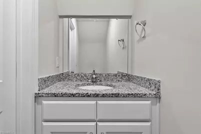 911 Cassell Street, Winston-Salem, NC 27107 - Photo 15