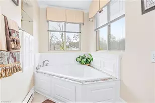 1806 Sharpe Rd, Greensboro, NC 27406 - Photo 33