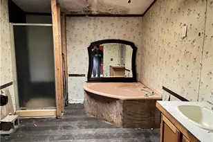 1335 11th St, Statesville, NC 28677 - Photo 13