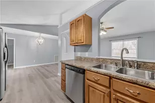 346 Walnut Creek Ln, Asheboro, NC 27205 - Photo 9