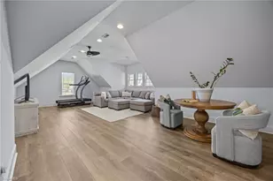 1421 Bethany Dr, Greensboro, NC 27455 - Photo 33