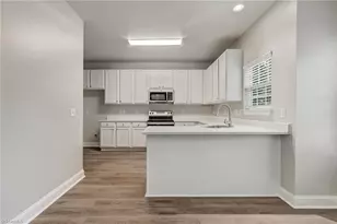 628 Woodlake Park Dr, Kernersville, NC 27284 - Photo 11