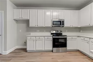 628 Woodlake Park Dr, Kernersville, NC 27284 - Photo 11