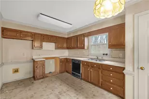 905 Park Pl Dr, Kernersville, NC 27284 - Photo 7