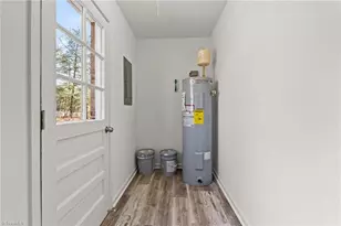 4811 Chaucer Dr, Greensboro, NC 27407 - Photo 31