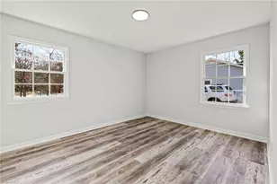 4811 Chaucer Dr, Greensboro, NC 27407 - Photo 19