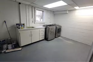 1111 Harris St, Eden, NC 27288 - Photo 15