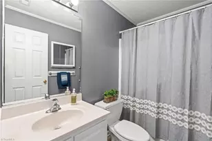 166 Wyndham Ct, High Point, NC 27265 - Photo 21