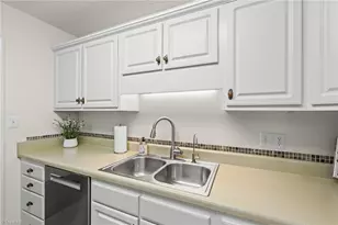 166 Wyndham Ct, High Point, NC 27265 - Photo 13