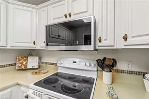 166 Wyndham Ct, High Point, NC 27265 - Photo 13