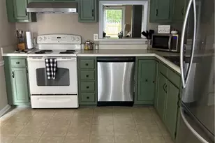 917 Shelby Dr, Greensboro, NC 27409 - Photo 3