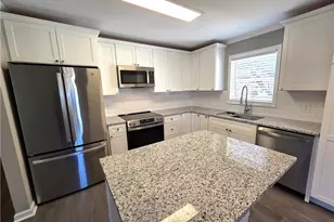 113 Ravenwood Ct, King, NC 27021 - Photo 5