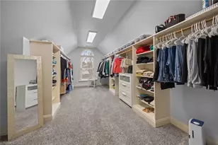 5600 Wildrose Dr, Greensboro, NC 27410 - Photo 29