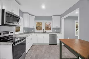 2552 Old US Hwy 52 S, Pilot Mountain, NC 27041 - Photo 9