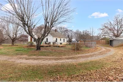 2552 Old US Highway 52 S, Pilot Mountain, NC 27041 - Photo 31