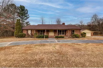 2126 Chestnut Street, High Point, NC 27262 - Photo 5