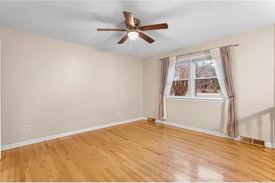 4608 Sun Valley Lane, Kernersville, NC 27284 - Photo 9