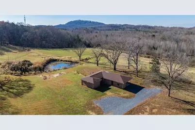 421 W Beasley Street, Asheboro, NC 27203 - Photo 3