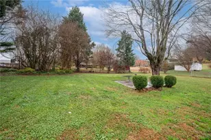 6070 Blue Bonnet Ln, Winston-Salem, NC 27103 - Photo 29