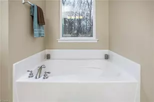 2919 Victoria Falls Dr, Burlington, NC 27215 - Photo 25