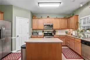 2919 Victoria Falls Dr, Burlington, NC 27215 - Photo 15