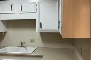 301 Windsor Manor Way, Kernersville, NC 27284 - Photo 3