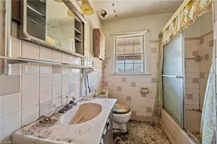 1307 Fairview St, Greensboro, NC 27405 - Photo 13