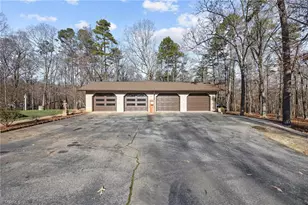 6955 Harlow Dr, High Point, NC 27263 - Photo 49