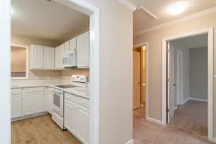 3027 Maple Ave, Burlington, NC 27215 - Photo 3