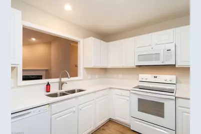 3027 Maple Avenue #J2, Burlington, NC 27215 - Photo 5