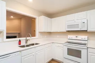 3027 Maple Ave, Burlington, NC 27215 - Photo 5