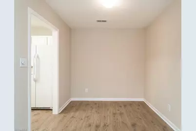 3027 Maple Avenue #J2, Burlington, NC 27215 - Photo 9