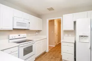 3027 Maple Ave, Burlington, NC 27215 - Photo 7