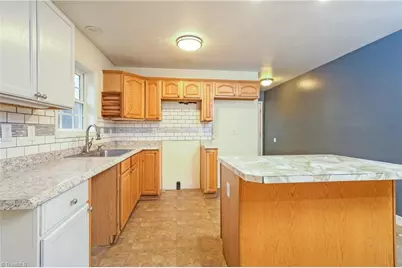 4770 Montford Road, Pfafftown, NC 27040 - Photo 5