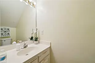 4004 Auburn Hills Dr, Greensboro, NC 27407 - Photo 13