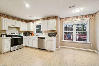 4004 Auburn Hills Drive, Greensboro, NC 27407 - Photo 7