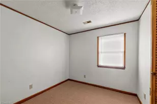 1006 Ardmore Dr, Greensboro, NC 27401 - Photo 23