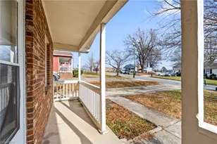 1006 Ardmore Dr, Greensboro, NC 27401 - Photo 3