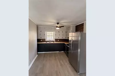 4645 Old US Highway 421 E, Yadkinville, NC 27055 - Photo 7