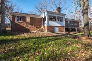 2201 Hathaway Dr, Greensboro, NC 27408 - Photo 21