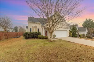 3929 Lake Meadow Dr, Jamestown, NC 27282 - Photo 27