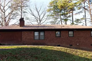 3622 Lower Lake Rd, Thomasville, NC 27360 - Photo 5