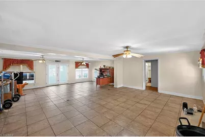 3228 Yanceyville Street, Greensboro, NC 27405 - Photo 7