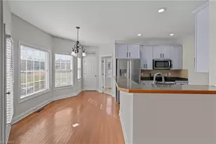 3326 Brookstone Dr, Burlington, NC 27215 - Photo 9