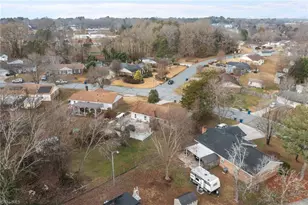 301 Cornelia Dr, Graham, NC 27253 - Photo 23