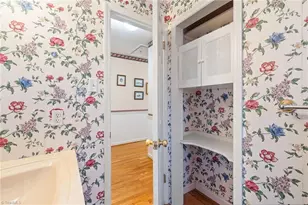 2703 Tillbrook Pl, Greensboro, NC 27408 - Photo 25