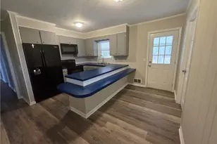 114 Forester Ln, North Wilkesboro, NC 28659 - Photo 3