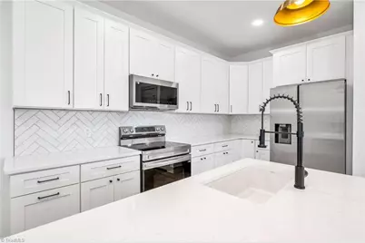 2117 24th Street Lane SE, Hickory, NC 28602 - Photo 15